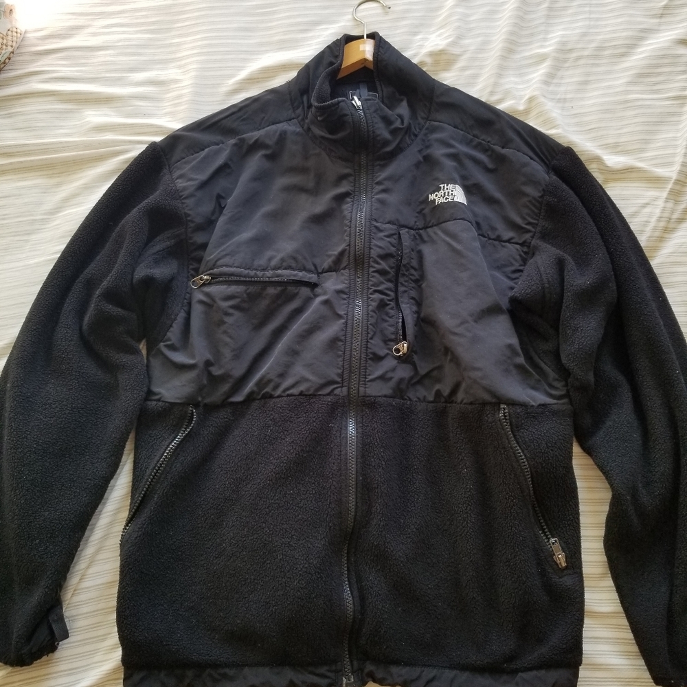 The North Face Men's fill zip Fleece Medium Black Jacket
